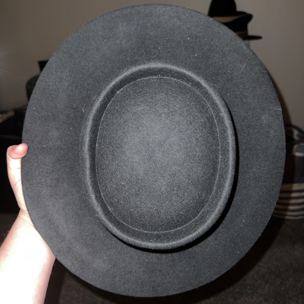 Hat - Picture 3 of 5